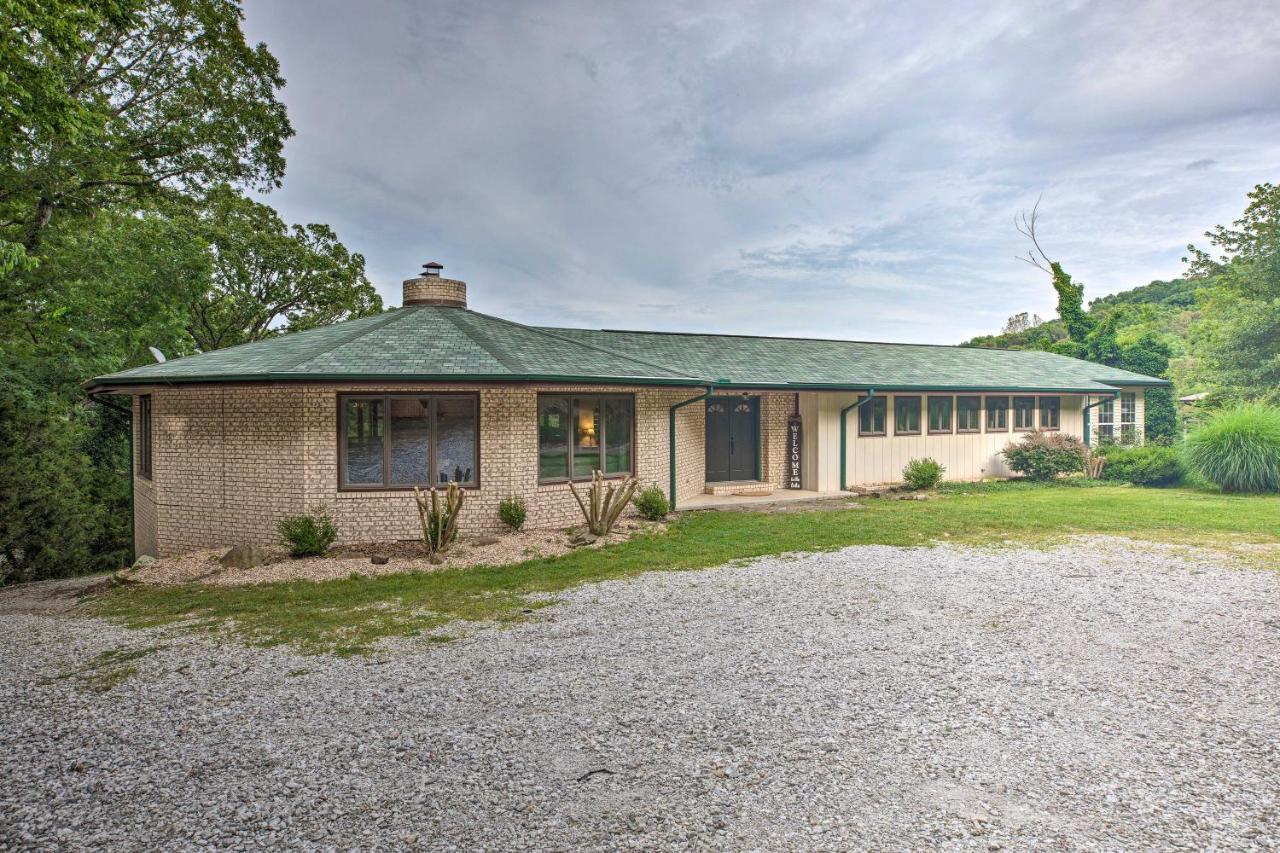 Grand Rogers Lake Home With Game Room And Scenic Views Exterior foto